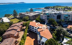 Terrigal Sails Serviced Apartments